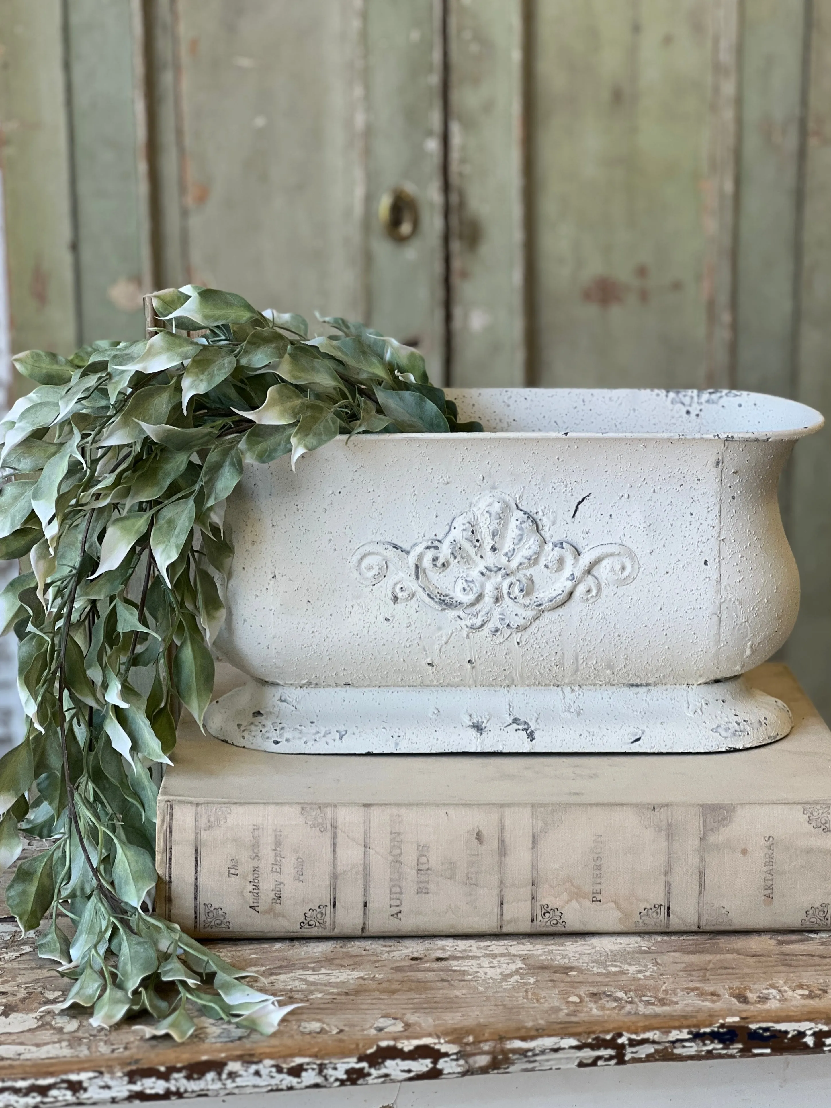 Duchess Planter | 15" | NOT CURRENTLY IN STOCK-New For Spring 2025!